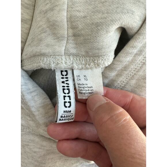 Women's Basic H&M Gray Hoodie Size XL - Picture 3 of 4